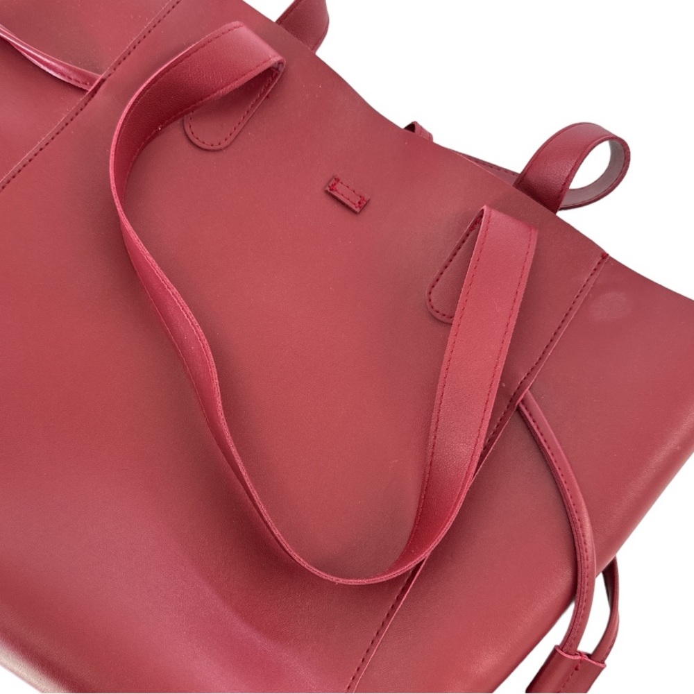 Red vegan leather shoulder Bag tote - Picture 1 of 6